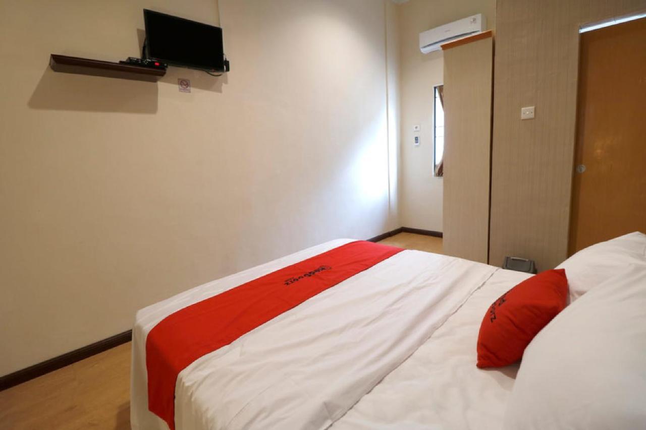 Reddoorz Plus Near Universitas Sumatera Utara Μεντάν Εξωτερικό φωτογραφία
